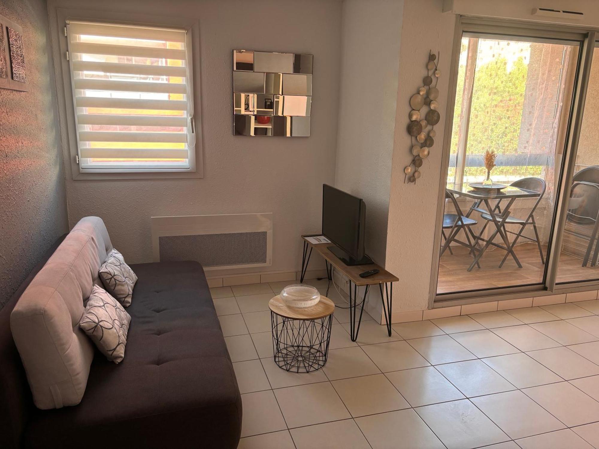 Classe 3 Etoiles Cosy Sur Proche De Toutes Commodites, Parking Prive * Sète