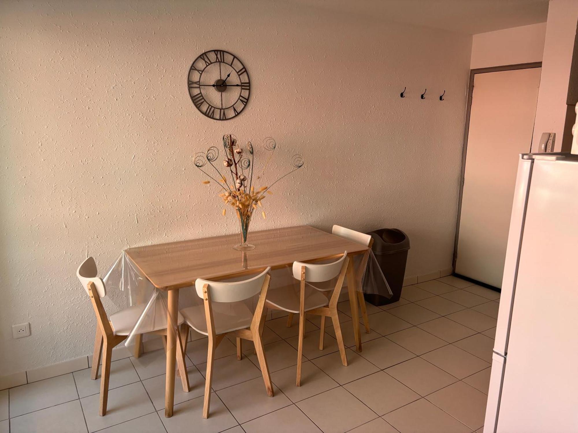 Classe 3 Etoiles Cosy Sur Proche De Toutes Commodites, Parking Prive *