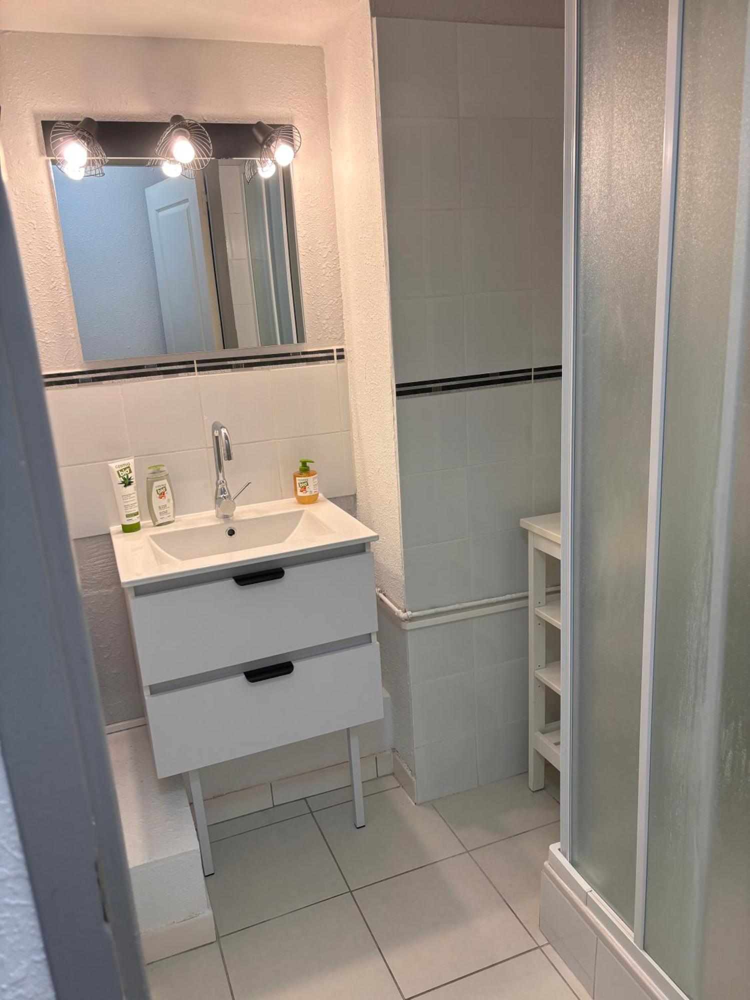 Appartamento Classe 3 Etoiles Cosy Sur Proche De Toutes Commodites, Parking Prive Sète