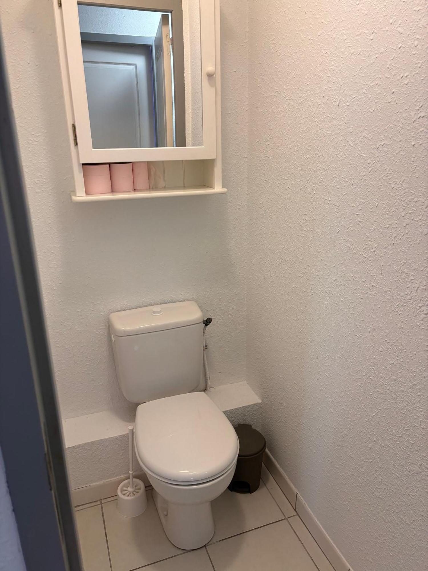 Appartamento Classe 3 Etoiles Cosy Sur Proche De Toutes Commodites, Parking Prive